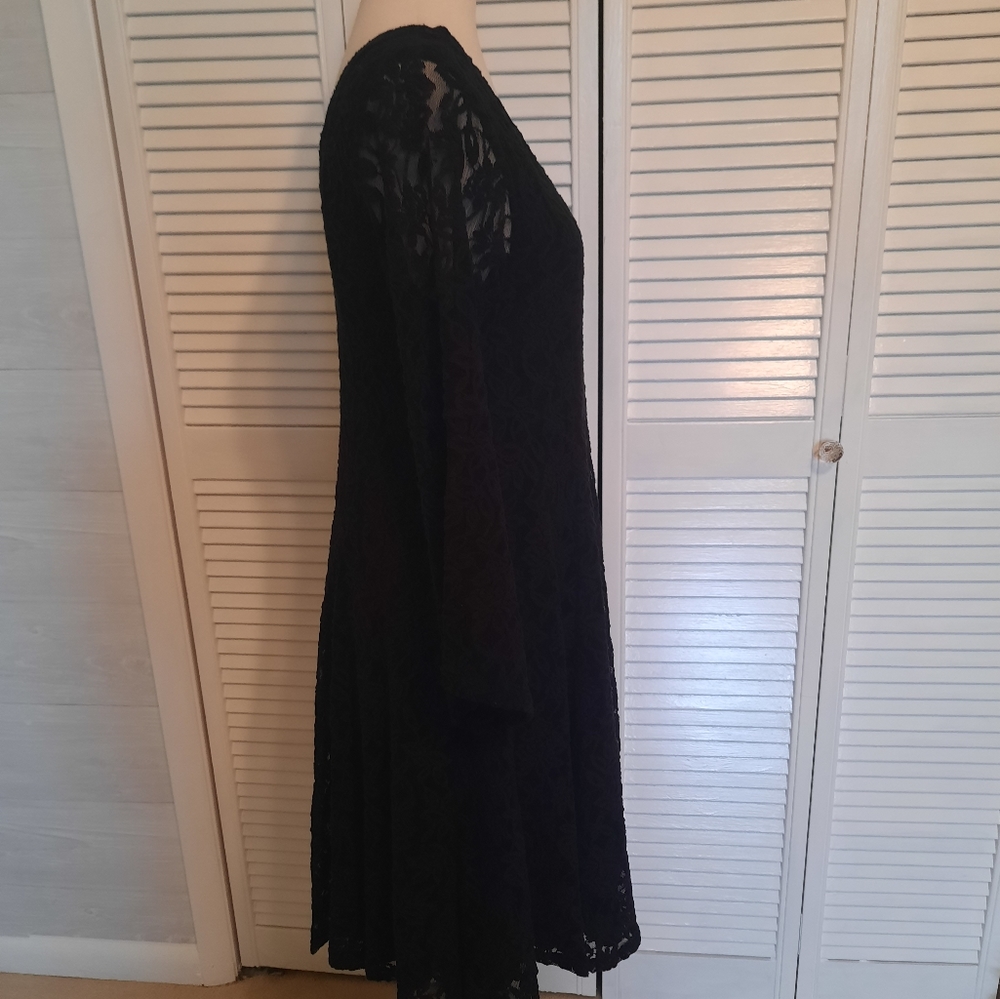 Torrid black lace fit flare dress sz 00 10/12 - Picture 6 of 6